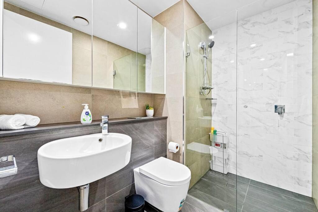 Four Bedroom Apartment With Facilities In Olympic Park Sydney Exterior foto